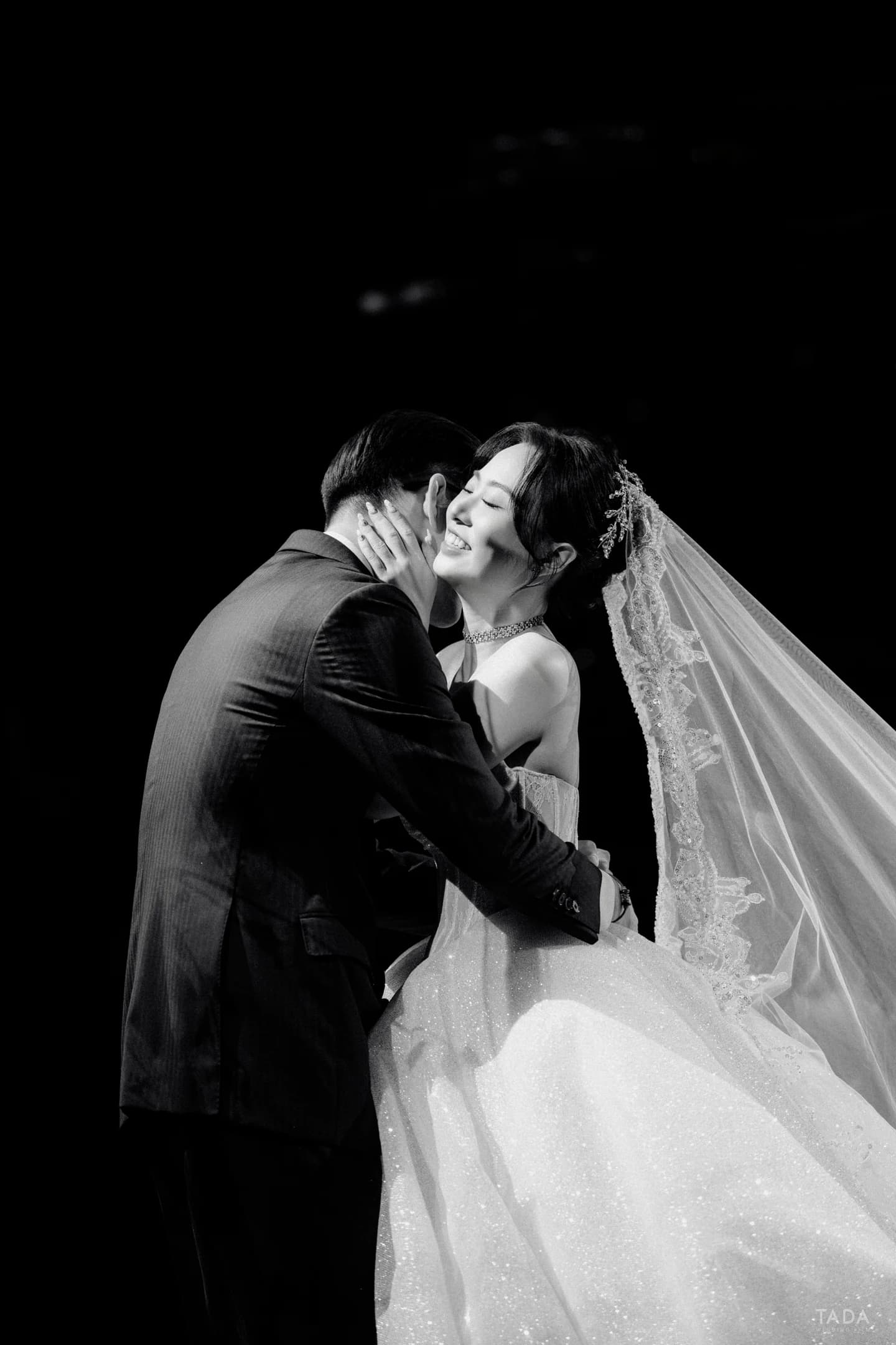 Hieu & Chi 33
