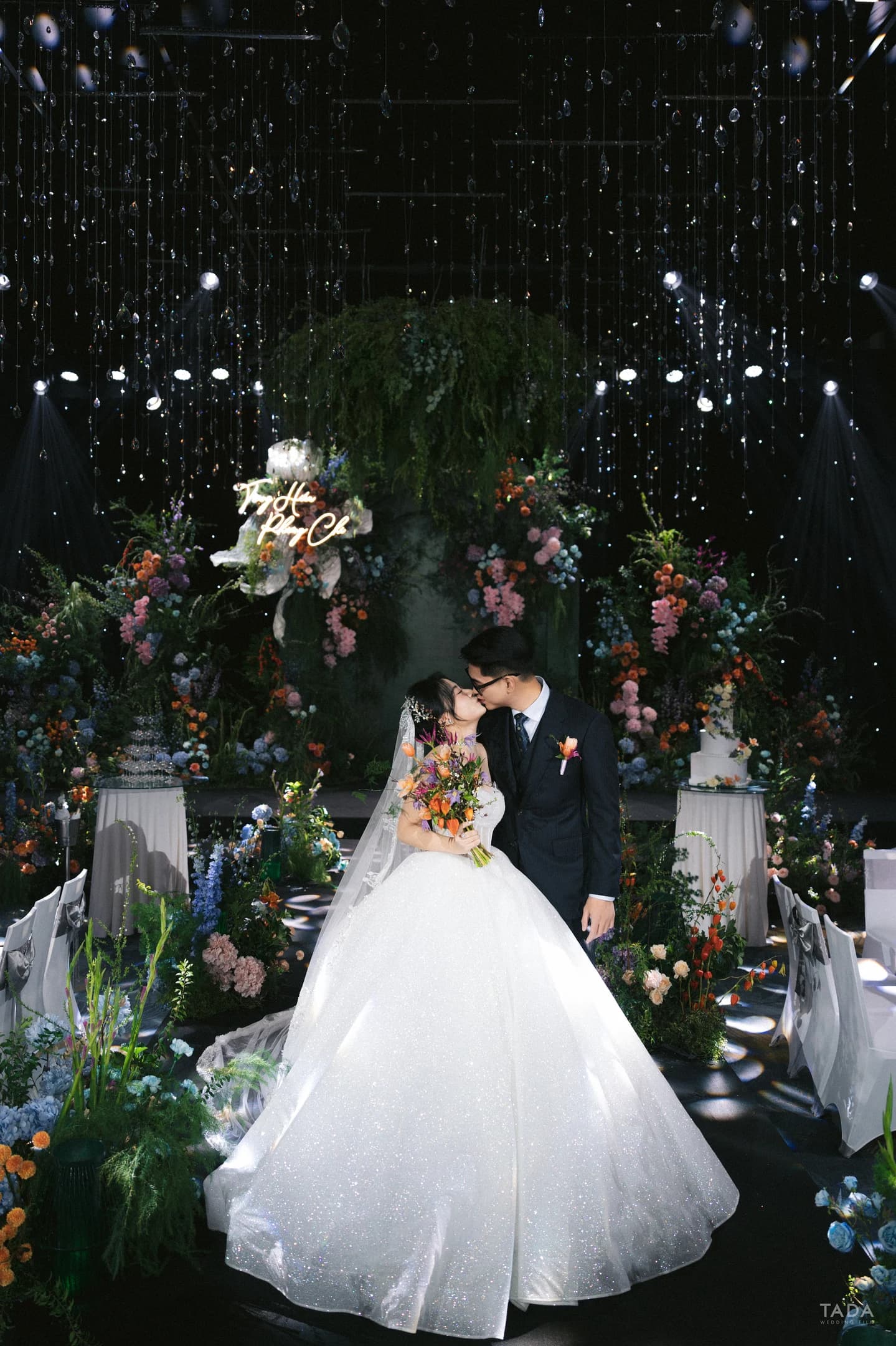 Hieu & Chi 35
